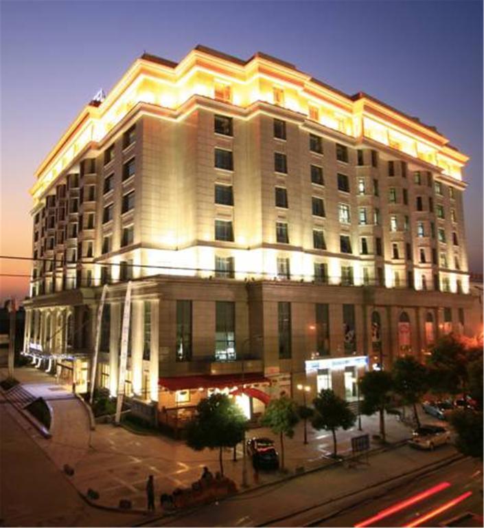 Hotel Radiance