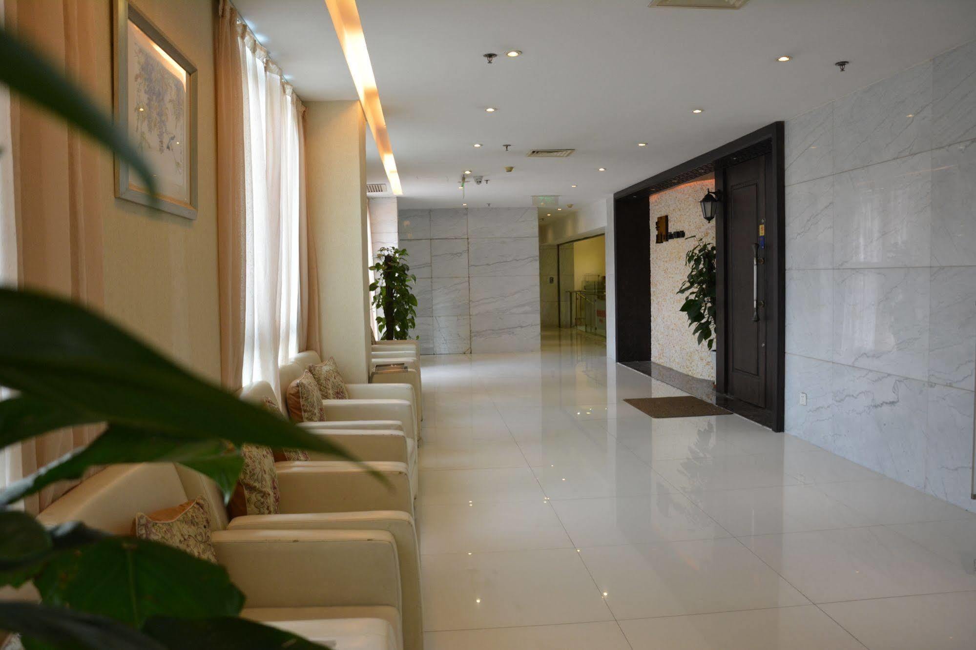 Radiance Hotel 4*