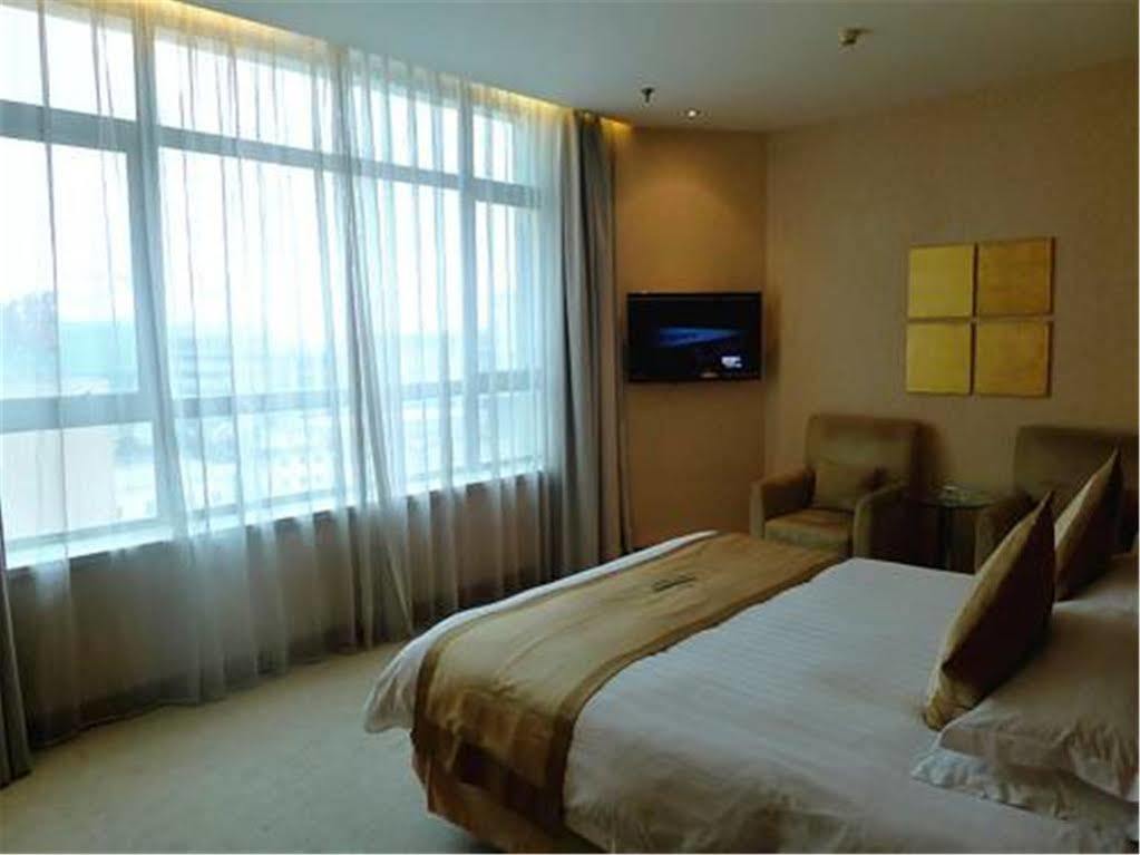 Radiance Hotel Xangai