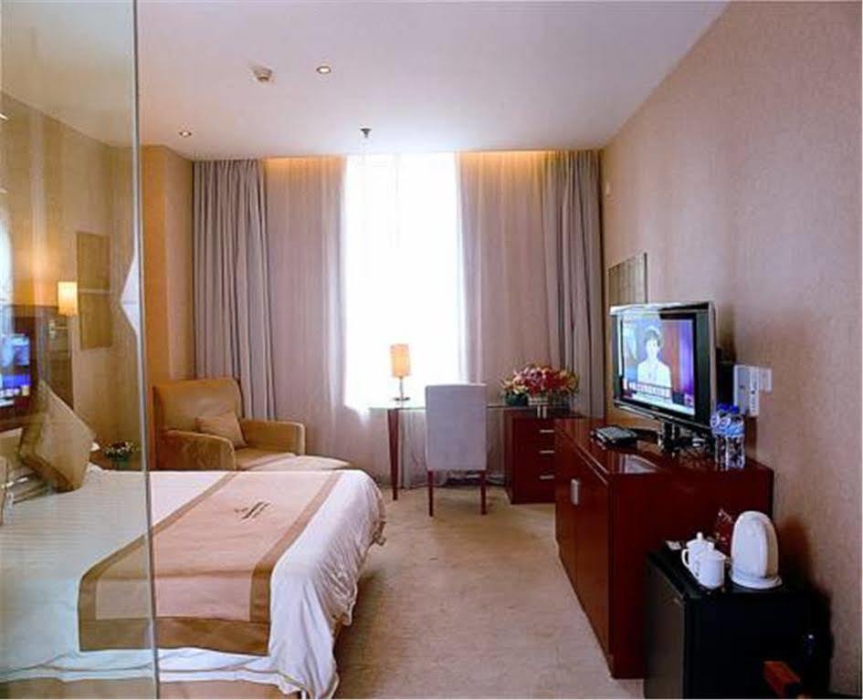 Hotel Radiance