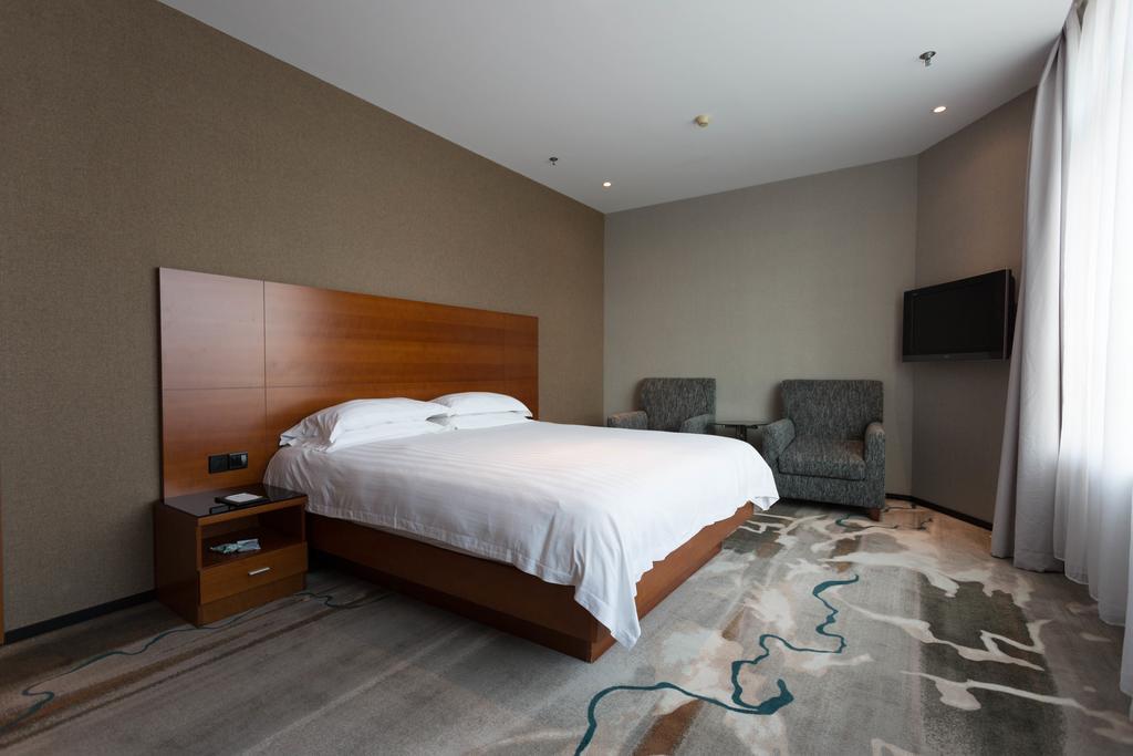 Hotel Radiance Shanghai
